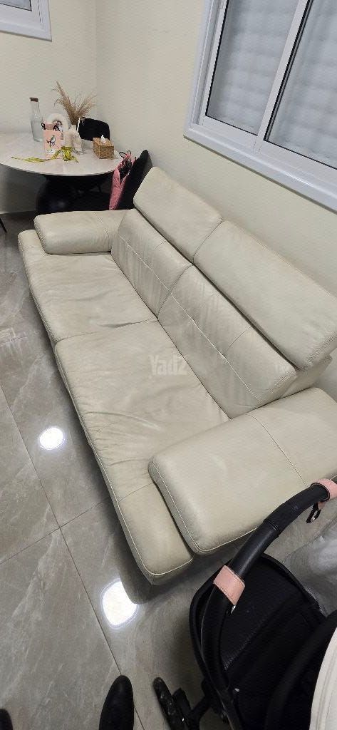 ספת עור צבע בז'