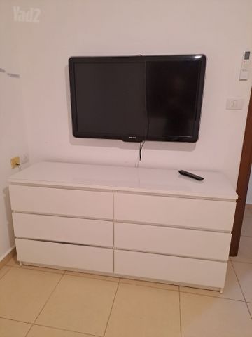 שידת בגדים