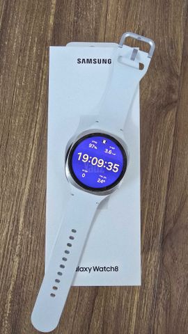 שעון Galaxy Watch 8  LTE