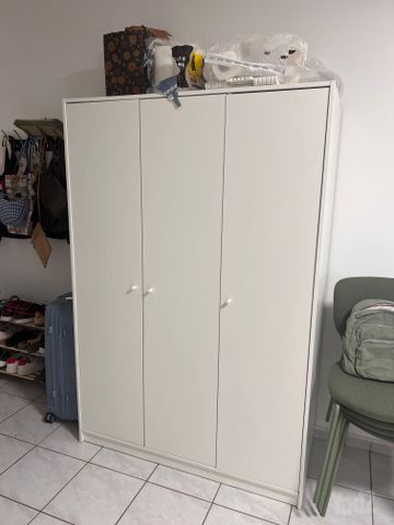 ארון בגדים