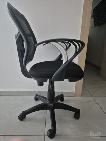 כיסא משרדי
