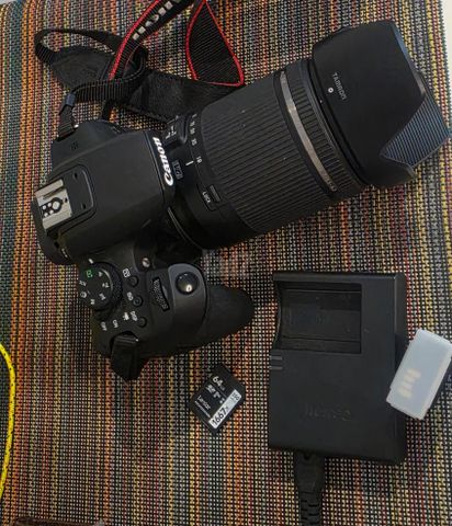 ערכת מצלמה  Canon EOS 850D