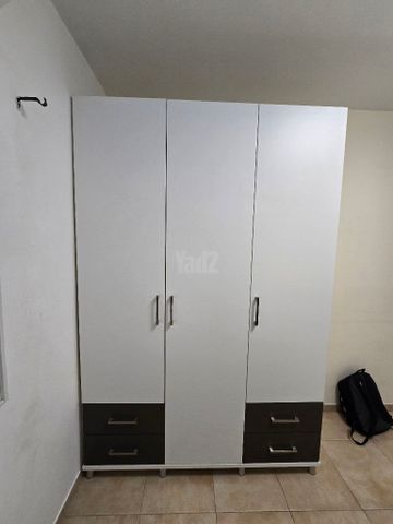 ארון בגדים