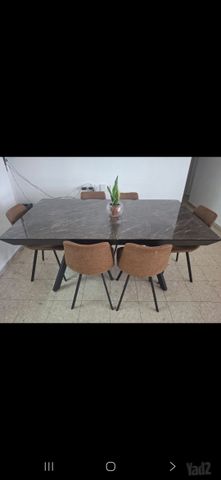כיסאות