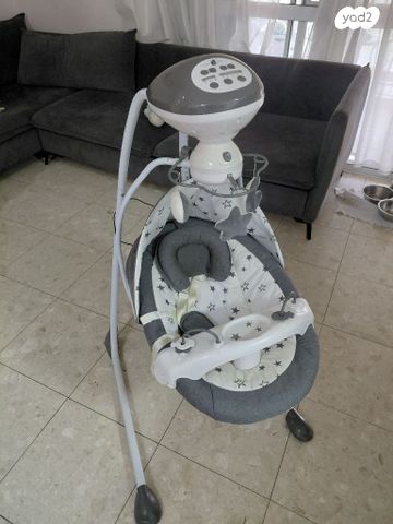 נדנדה לתינוק