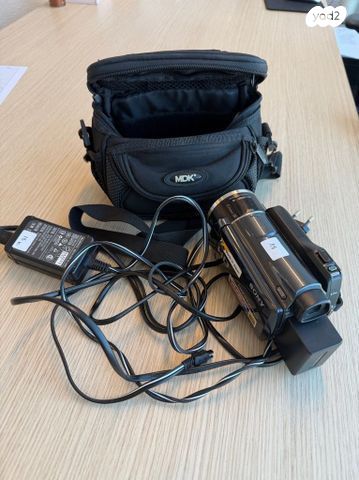 מצלמת SONY XDRXR550