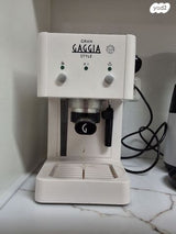 מכונת קפהGaggia ומטחנת קפהWPM