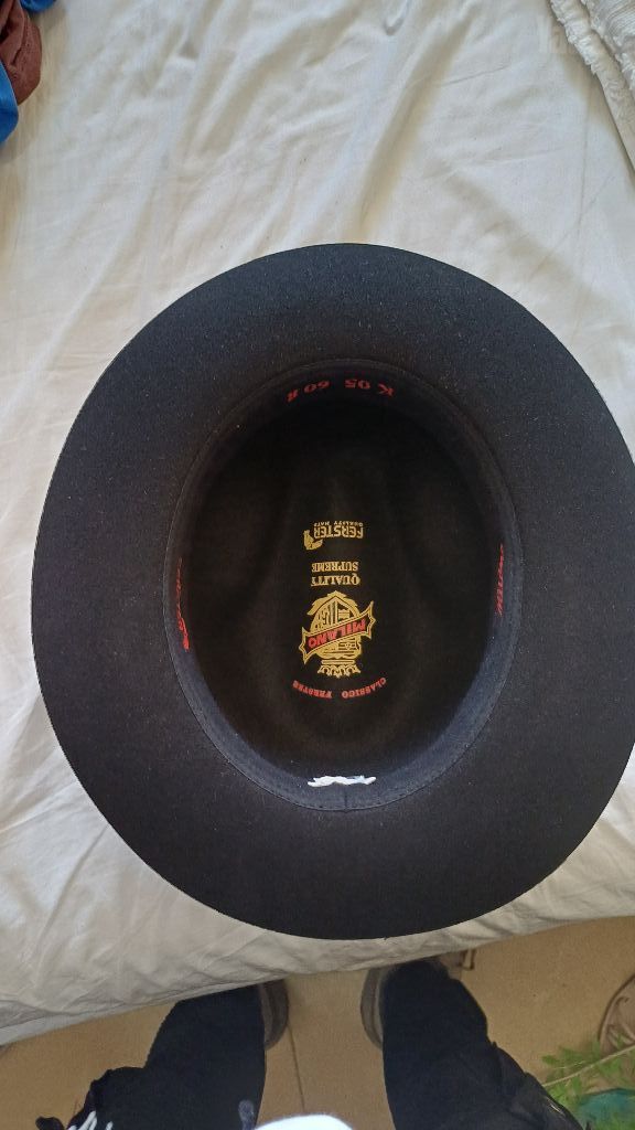 כובע מידה 53
