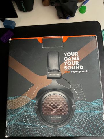 Beyerdynamic TYGR 300 R