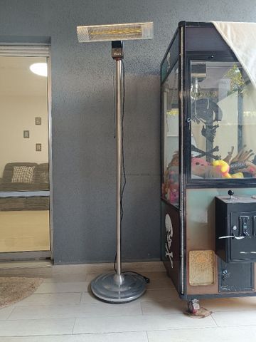 מקרן חימום