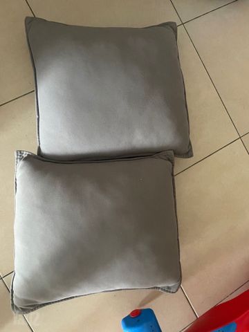 2 כריות ספה