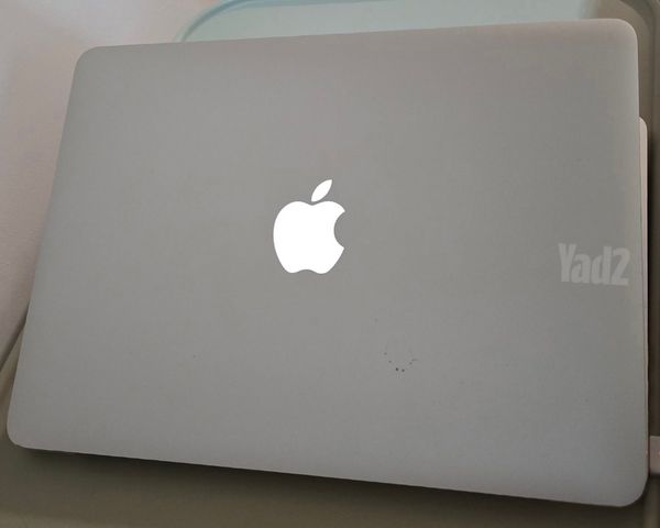 MacBook A1502 i5 8GB 256GB