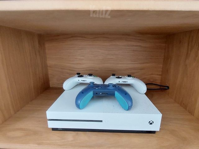 אקסבוקס וואן Xbox One S 1TB