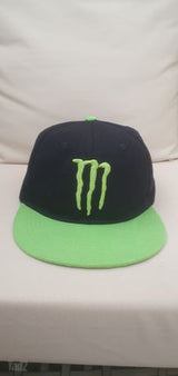 כובע monster energy