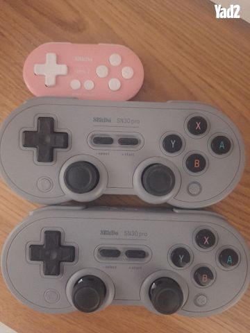 סט שלטים של 8BitDo