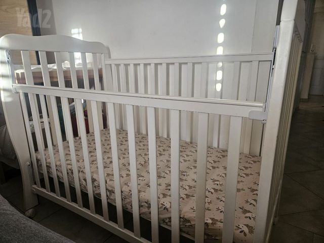 מיטת תינוק