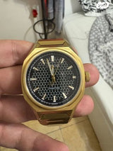 Emboss Phantom Gold Dial שעון