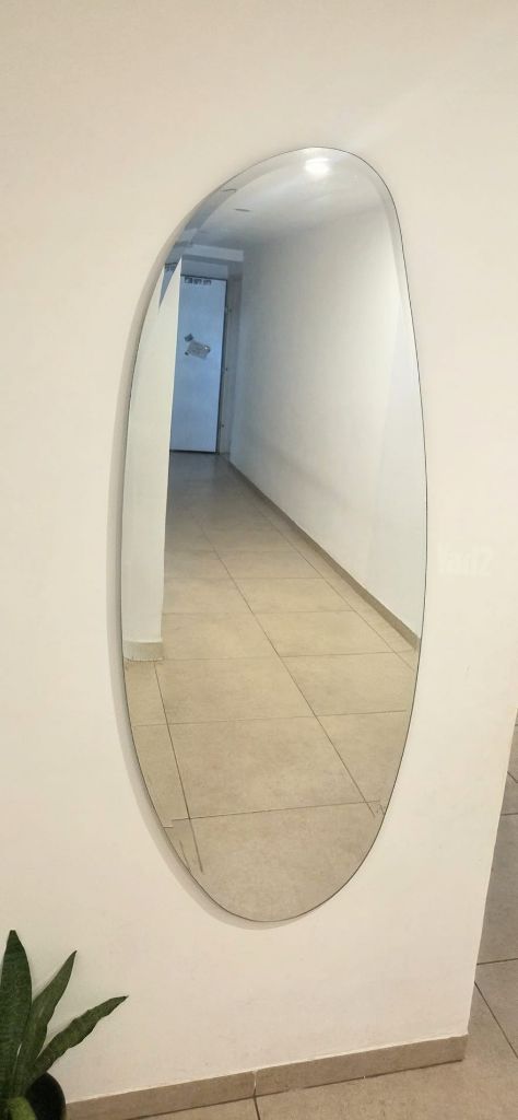 מראה  אמורפית