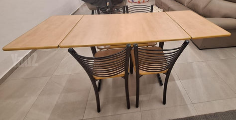 שולחן + 4 כסאות