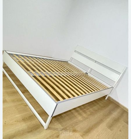 מיטה של ikea