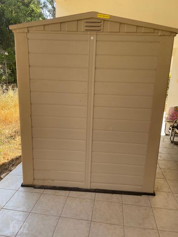 ארון כתר לאיחסון