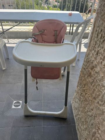 כיסא אוכל