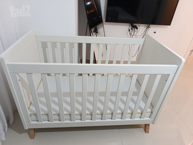 מיטת תינוק