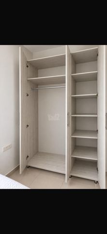 ארון במצב חדש!!