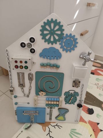 לוח משחק - Busy Board