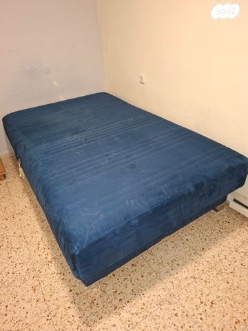 מיטה וחצי
