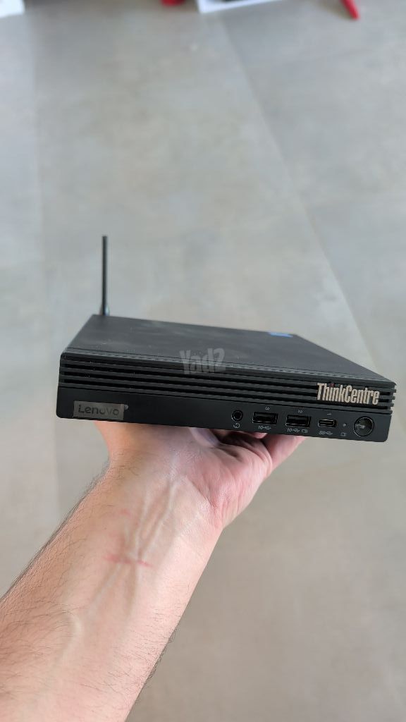 ThinkCenter M70q gen 4