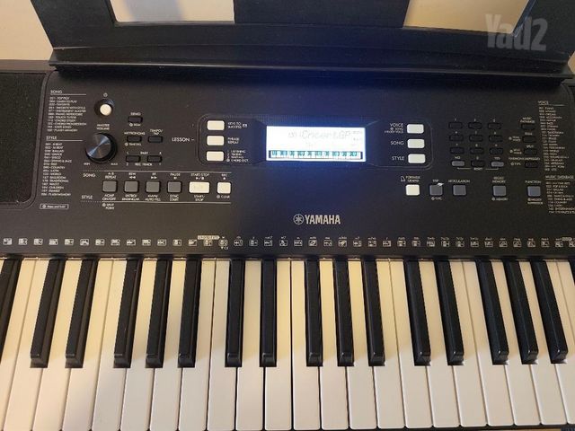 אורגנית Yamaha PSRE373