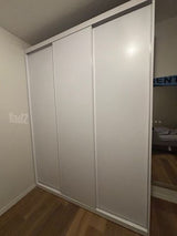 ארון בגדים