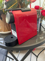 מכונת קפה Nespresso Essenza