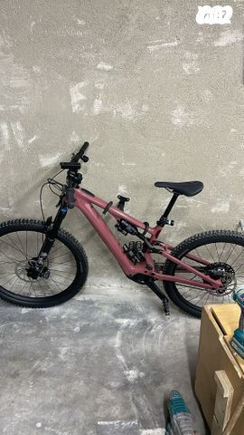 Specialized Turbo Levo  2025