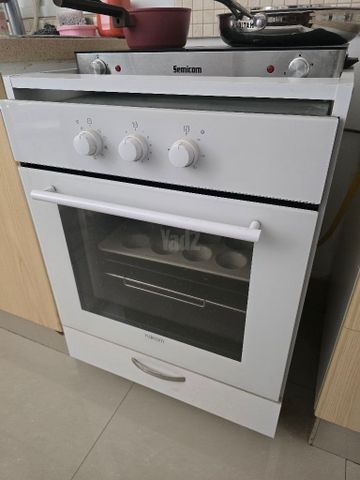 תנור וארונית