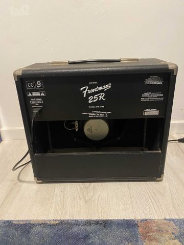 מגבר גיטרה Fender Frontman 25R