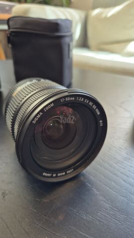 עדשת Sigma 17-50mm f/2.8