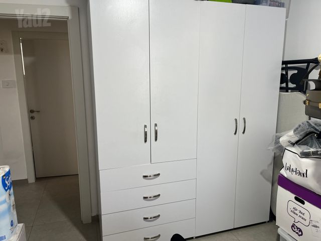 ארון בגדים