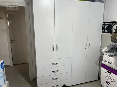 ארון בגדים