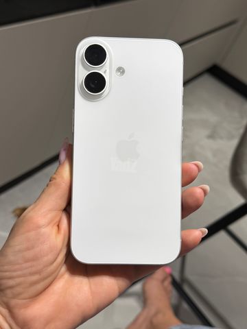 iPhone 16 256GB – כמו חדש!