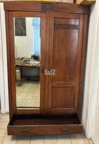 ארון עץ וינטג׳ עץ מלא