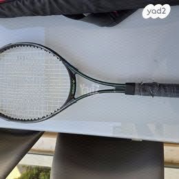 3 מחבטי טניס