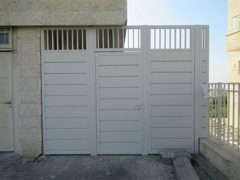 גדר לחצר או גינה