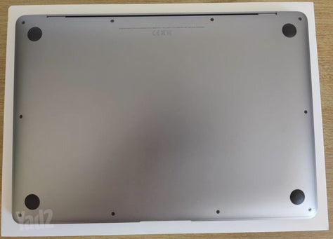 MacBook Air (13.3", M1, 2020)