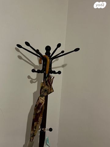 מתלה בגדים