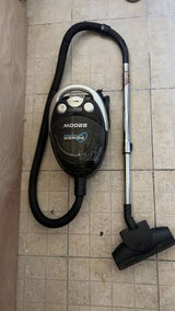 שואב אבק Russell Hobbs 2200W