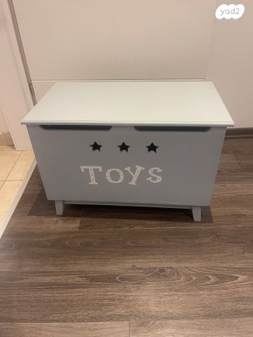 ספסל צעצועים