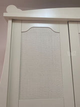 ארון בגדים