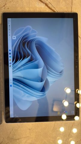 Microsoft Surface Pro 7+